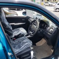 エスクードの運転席画像