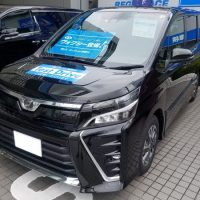 新型ヴォクシーの全体画像
