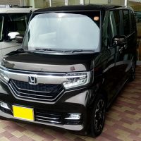 新型N-BOXの全体画像