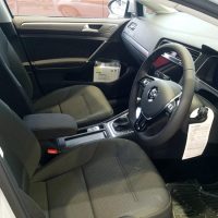 「ゴルフ」TSI Comfortline Tech Editionの運転席画像