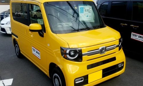N-VAN黄色の全体画像