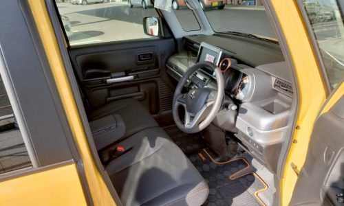 スペーシアギア「XZターボ」の運転席画像