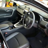 RAV4の運転席の画像